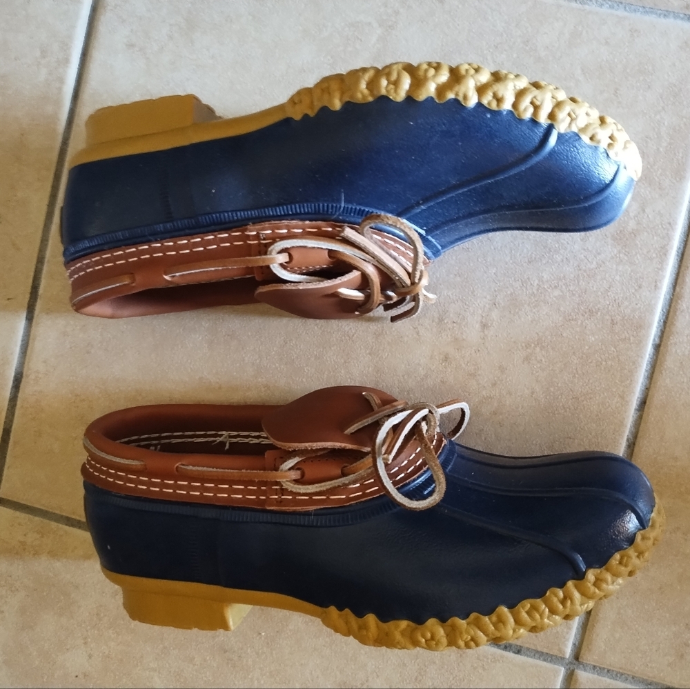 Navy Blue Women's LL Bean Boots, Rubber Mocs Size 8M
